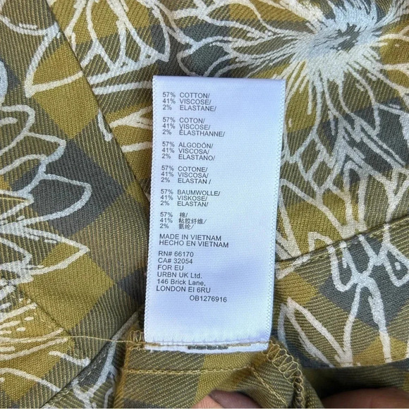 Urban Outfitters Plaid Pleated Gingham Floral Graphic Wrap Mini Skirt / Size XS - Picture 9 of 9